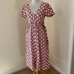 NWT! ESTHER Size 8 dusky rose polka dot front button puff sleeve linen dress